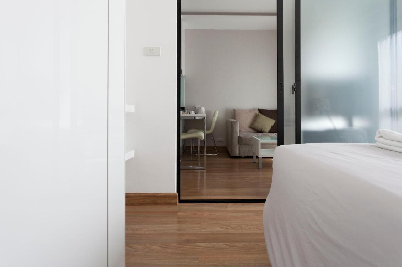 Apartamento Cozy, Great Location At Heart Of Nimman Rd. Chiang Mai Exterior foto